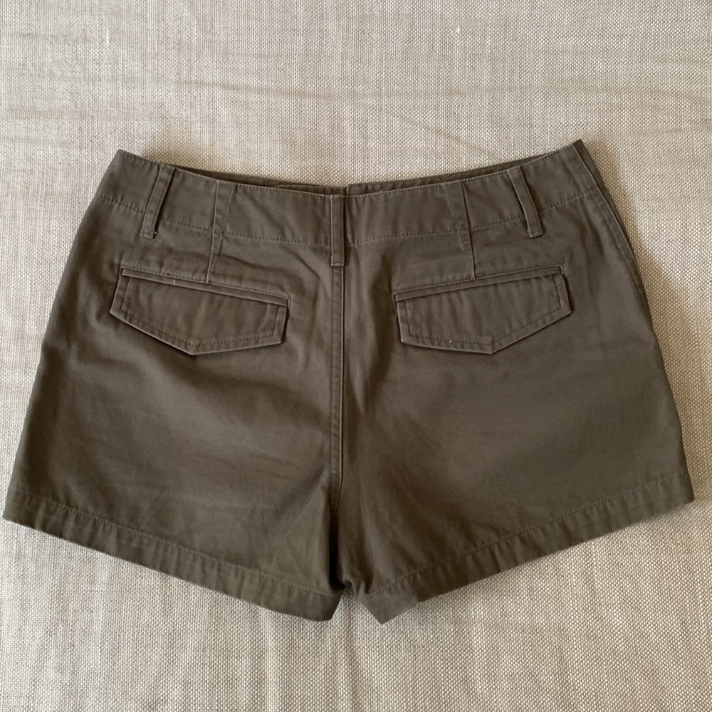 Banana Republic Factory Shorts View 3